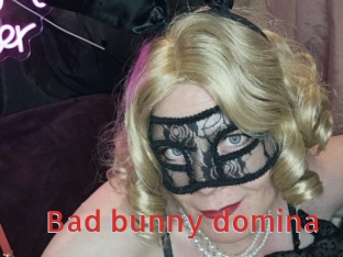 Bad_bunny_domina