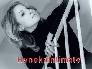 HynekaIntimate