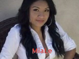 Mia_Le
