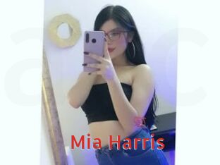 Mia_Harris