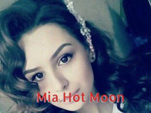 Mia_Hot_Moon