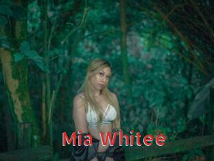 Mia_Whitee