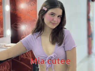 Mia_cutee