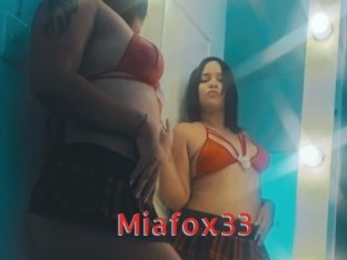 Miafox33