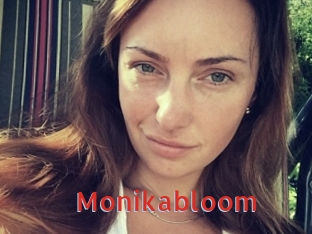 Monikabloom