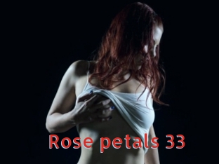 Rose_petals_33