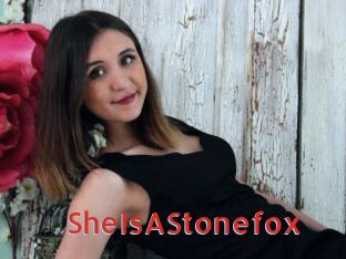 SheIsAStonefox